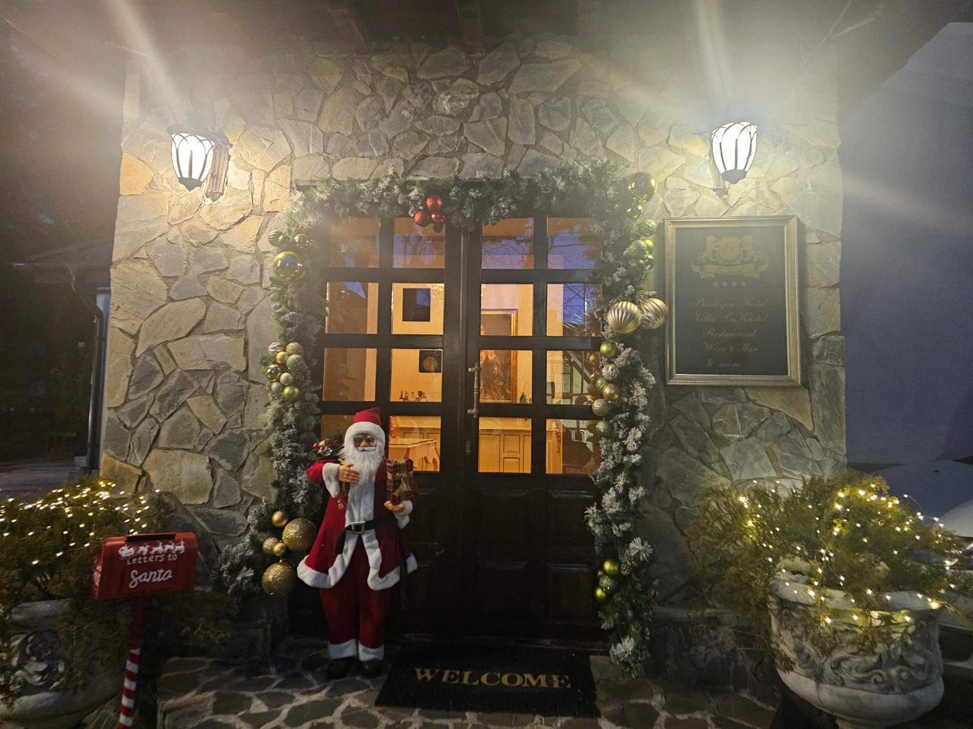 Hotel Boutique Vila Lakastel Sinaia Exterior photo
