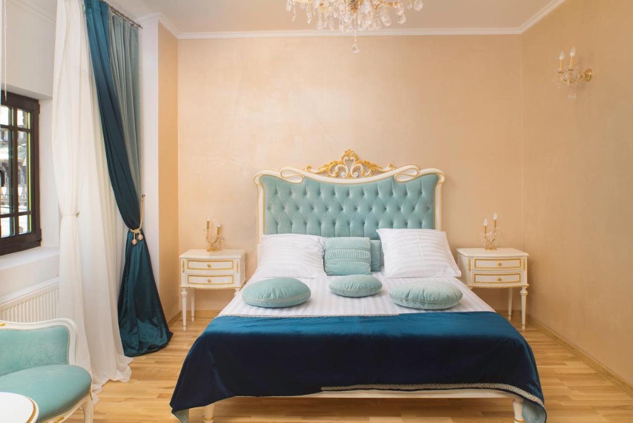 Hotel Boutique Vila Lakastel Sinaia Exterior photo